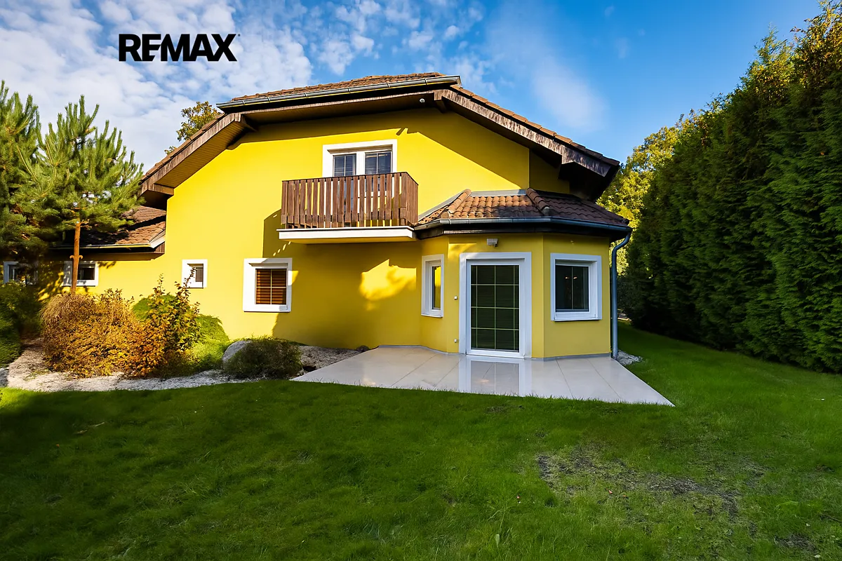 Prodej rodinného domu 220 m², pozemek 2087 m²